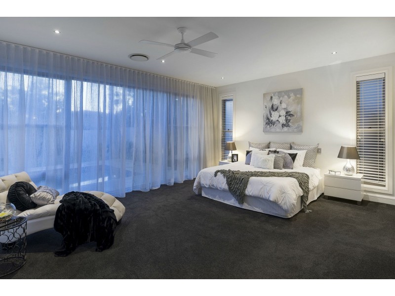 2091 The Circle, Hope Island QLD 4212