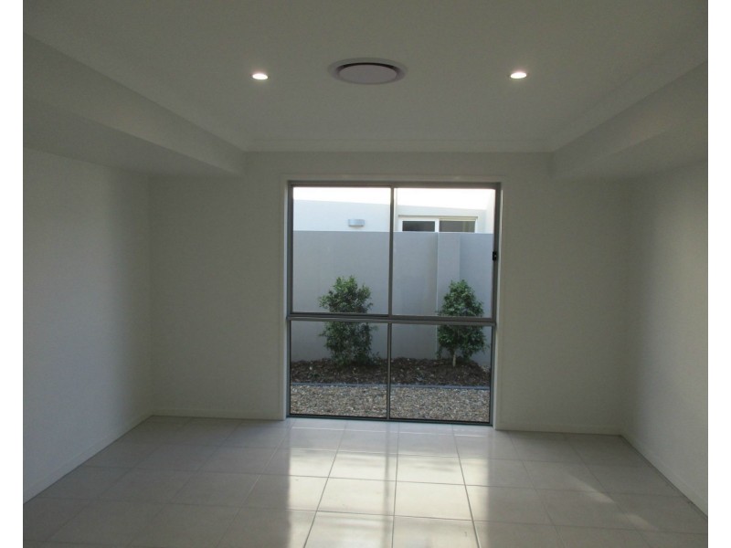 Hope Island QLD 4212
