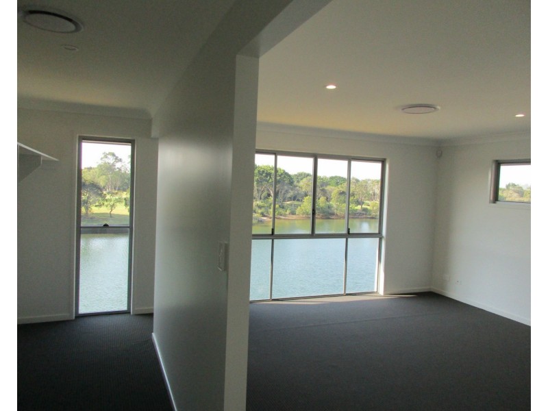 Hope Island QLD 4212