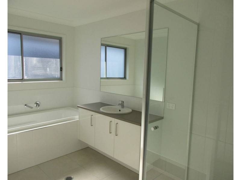Hope Island QLD 4212