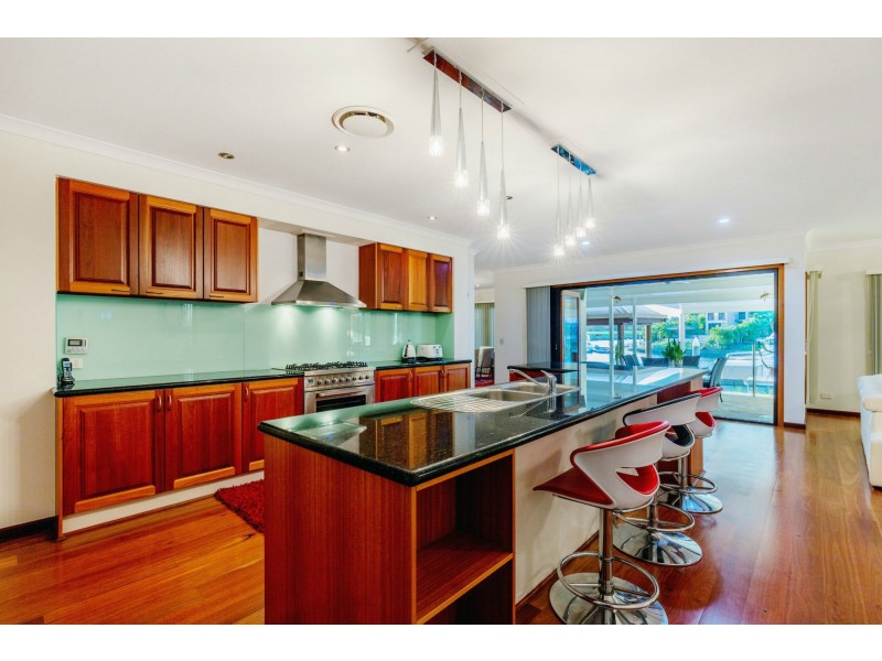 80 Southaven Drive, Helensvale QLD 4212