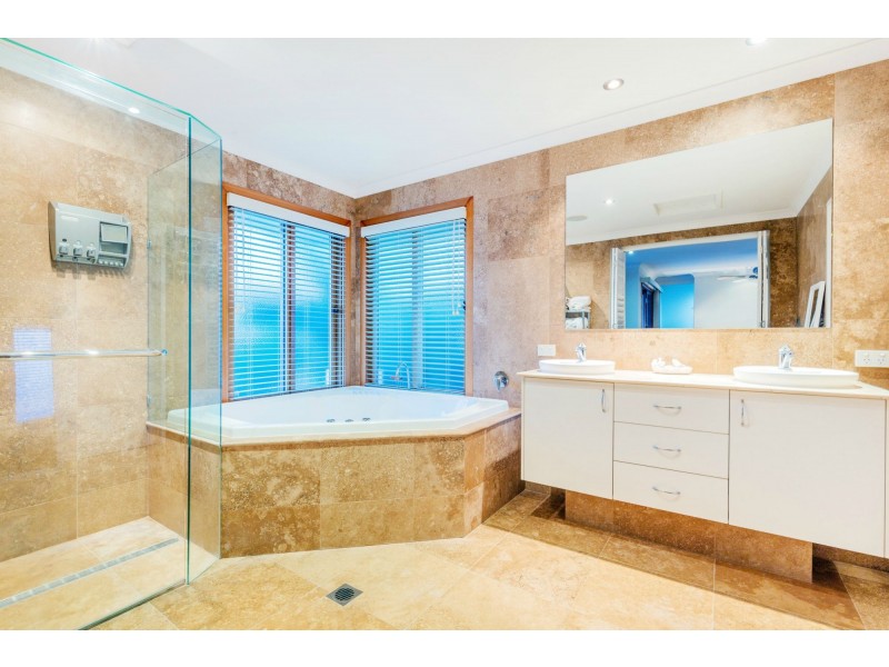 80 Southaven Drive, Helensvale QLD 4212