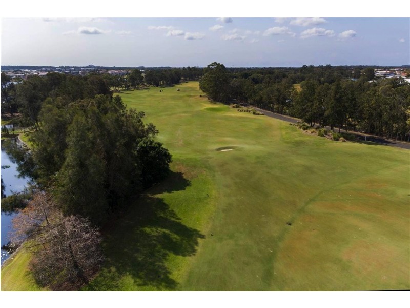 8443 Magnolia Drive East, Hope Island QLD 4212