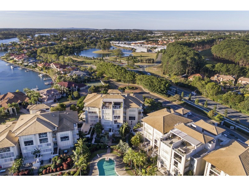 1725/1 Rialto Quay Drive, Hope Island QLD 4212