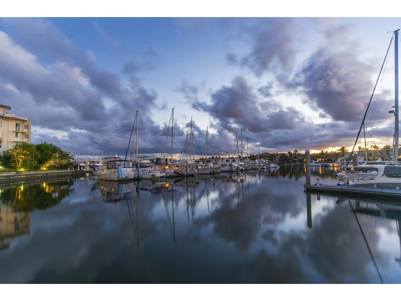 1725/1 Rialto Quay Drive, Hope Island QLD 4212