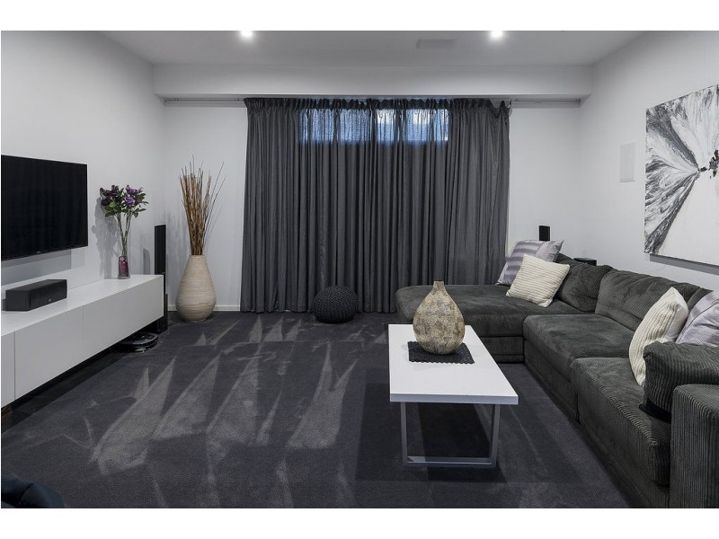 74 River Links Boulevard East, Helensvale QLD 4212