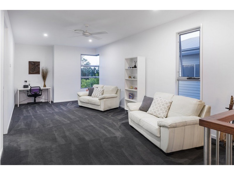 74 River Links Boulevard East, Helensvale QLD 4212