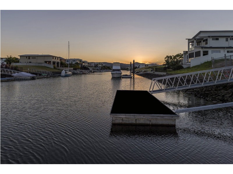 74 River Links Boulevard East, Helensvale QLD 4212