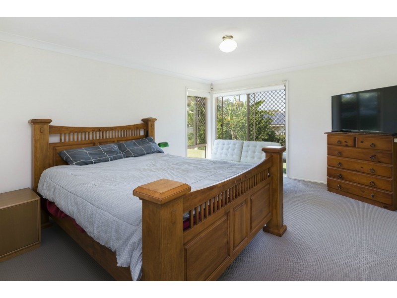 4 Greenwood Court, Helensvale QLD 4212