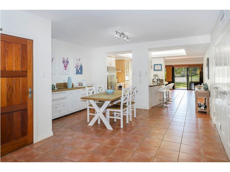 3266 Palladian Drive, Hope Island QLD 4212
