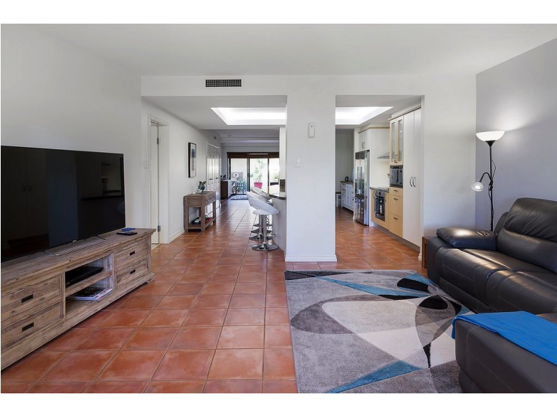 3266 Palladian Drive, Hope Island QLD 4212