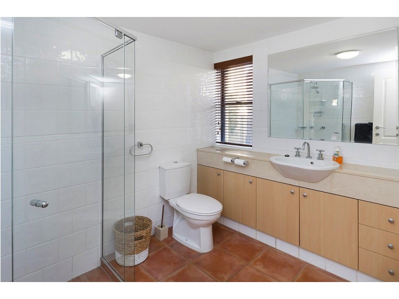 3266 Palladian Drive, Hope Island QLD 4212