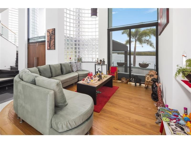 103 Tradewinds Avenue, Paradise Point QLD 4216