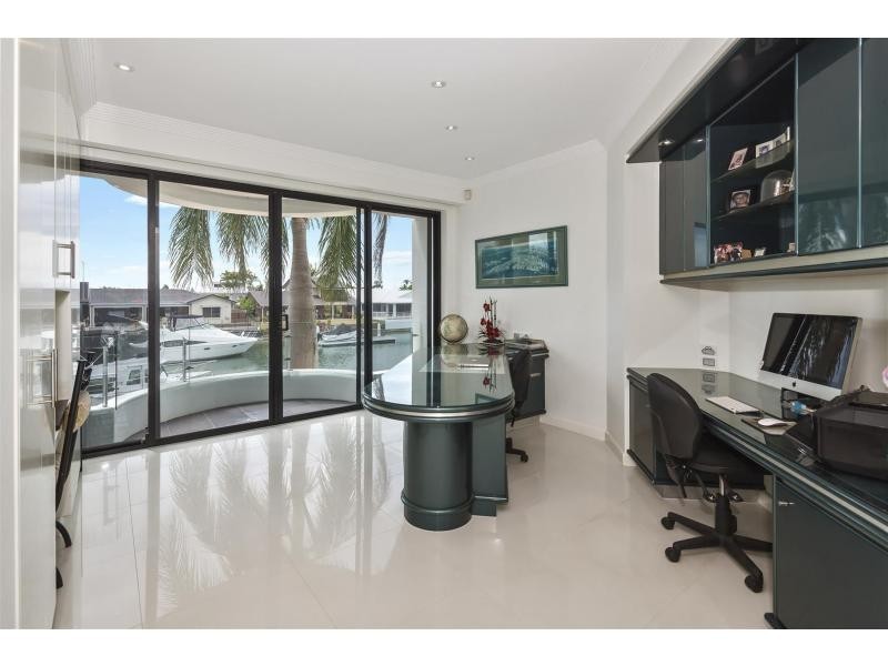 103 Tradewinds Avenue, Paradise Point QLD 4216