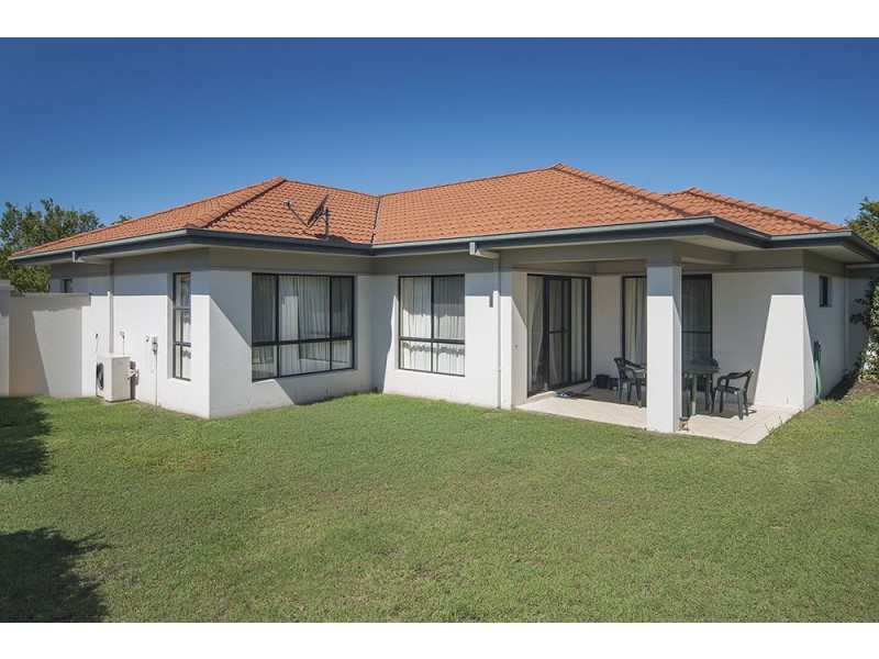 2026 Gracemere Gardens Circuit, Hope Island QLD 4212