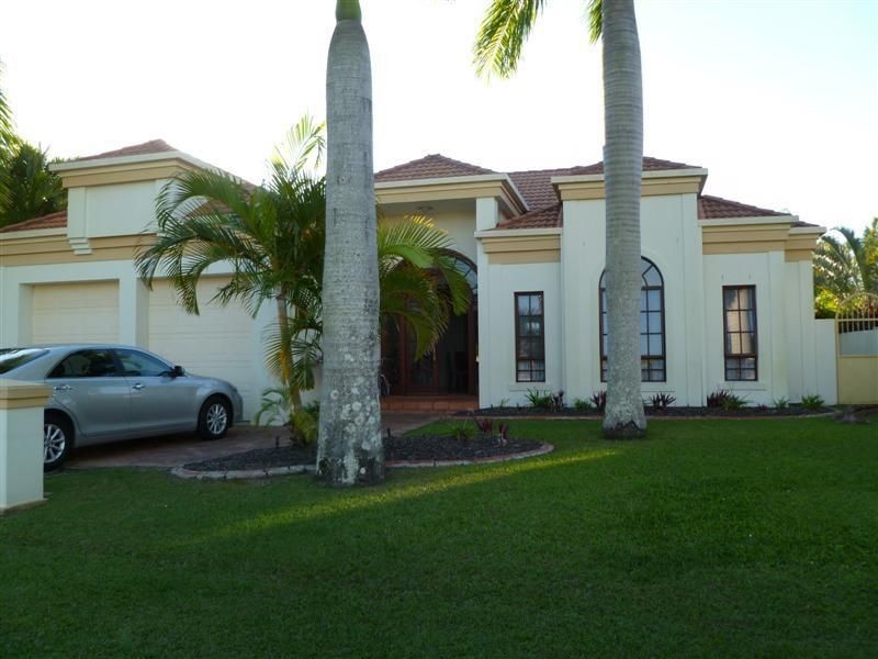 Hope Island QLD 4212