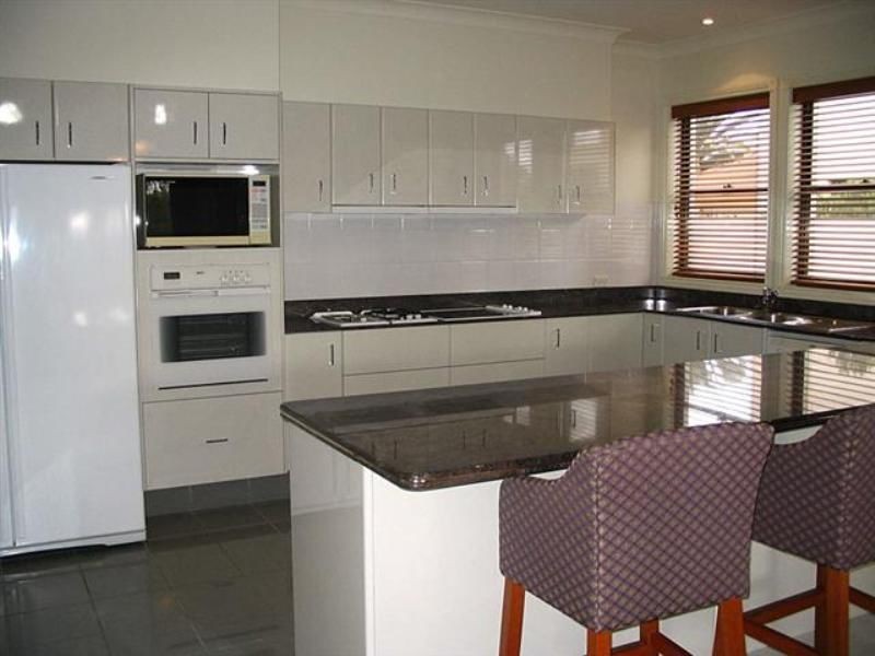 Hope Island QLD 4212