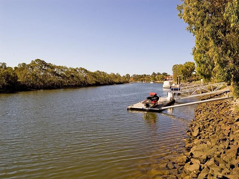 Hope Island QLD 4212