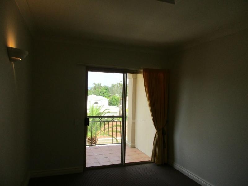 Hope Island QLD 4212