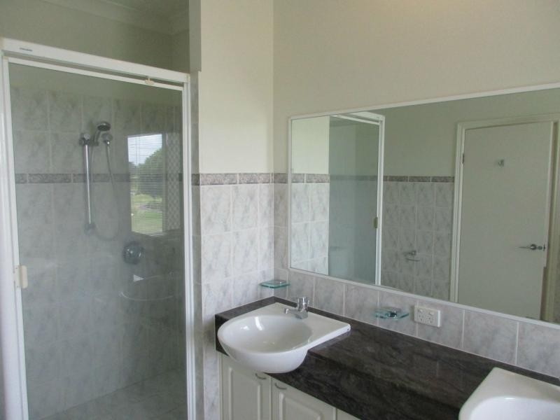 Hope Island QLD 4212