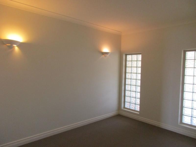 Hope Island QLD 4212