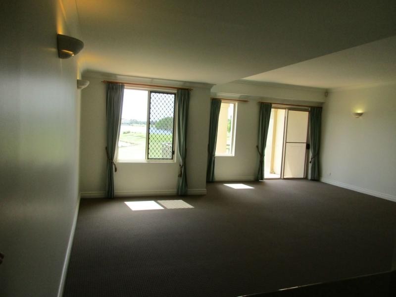 Hope Island QLD 4212