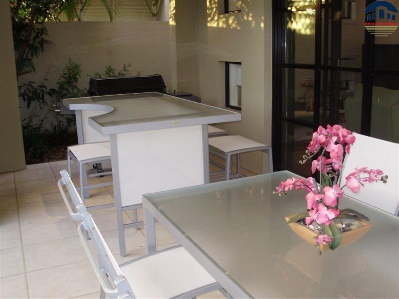 Hope Island QLD 4212