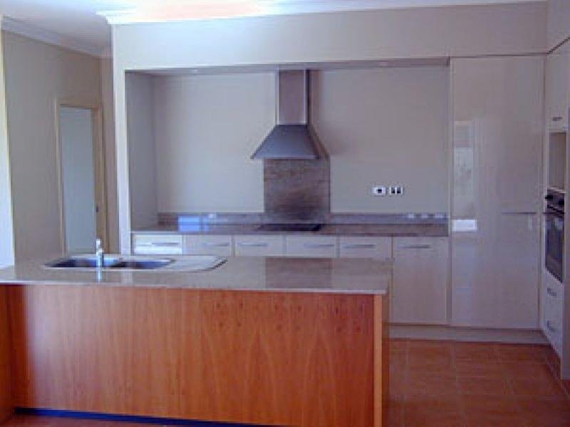 Hope Island QLD 4212