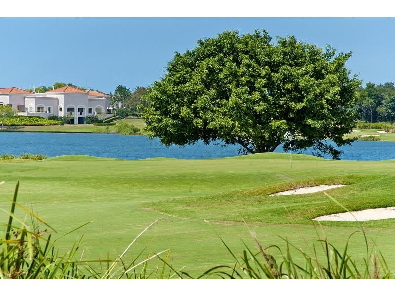 Hope Island QLD 4212