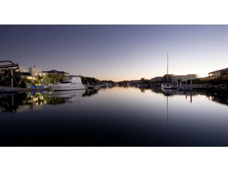 Hope Island QLD 4212
