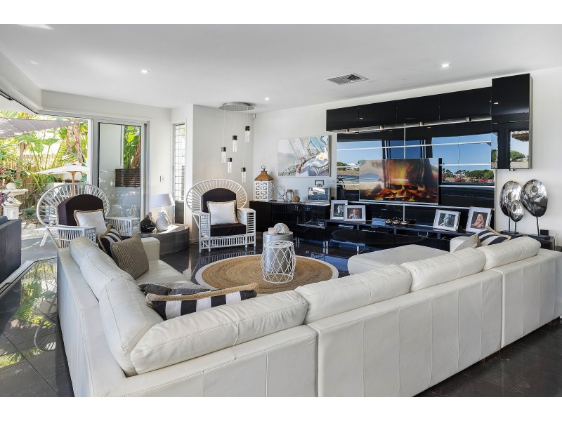 78 Marina Pde, Jacobs Well QLD 4208
