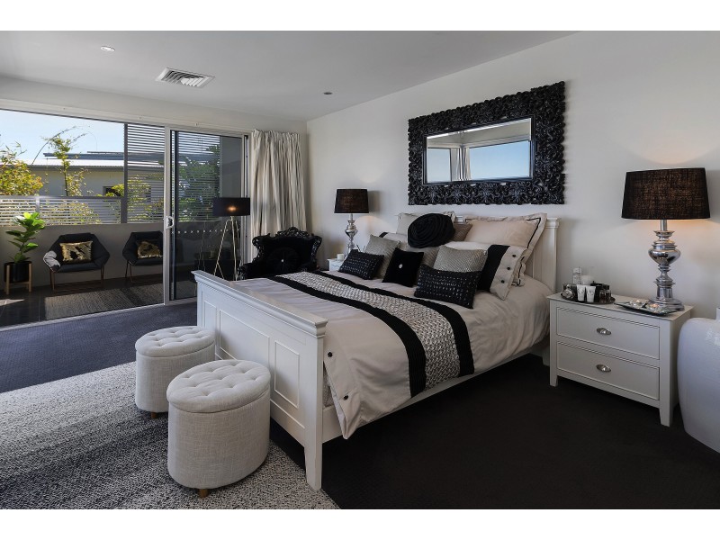 78 Marina Pde, Jacobs Well QLD 4208