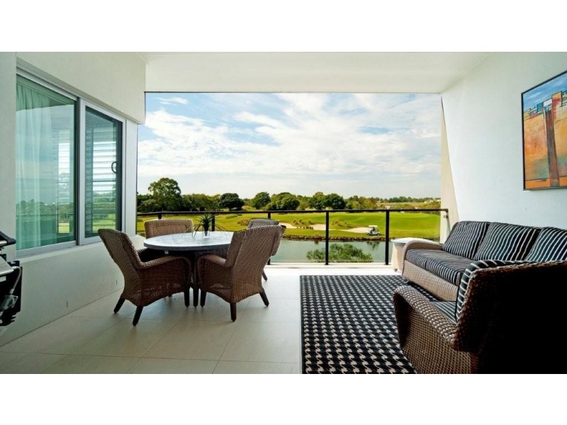 7520 Springfield Drive, Hope Island QLD 4212