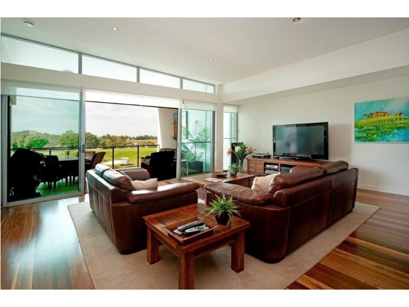 7520 Springfield Drive, Hope Island QLD 4212