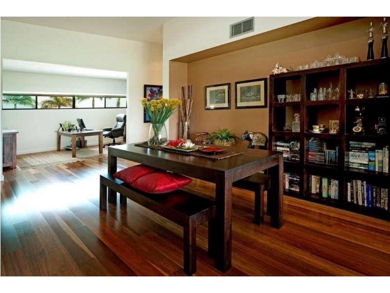 7520 Springfield Drive, Hope Island QLD 4212