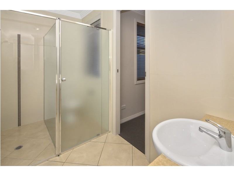 Hope Island QLD 4212