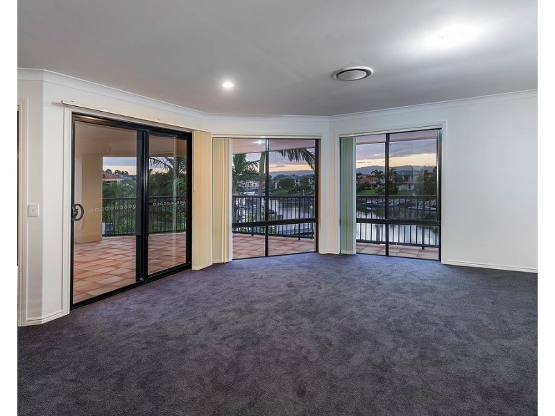 2131 Carlton Dr, Hope Island QLD 4212
