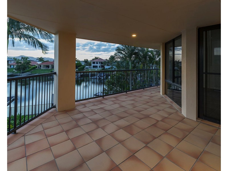 2131 Carlton Dr, Hope Island QLD 4212