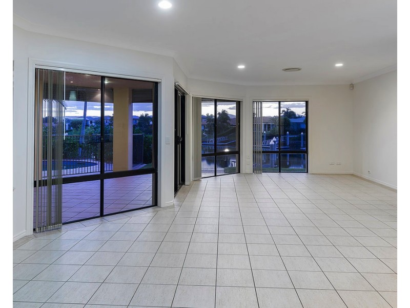 2131 Carlton Dr, Hope Island QLD 4212