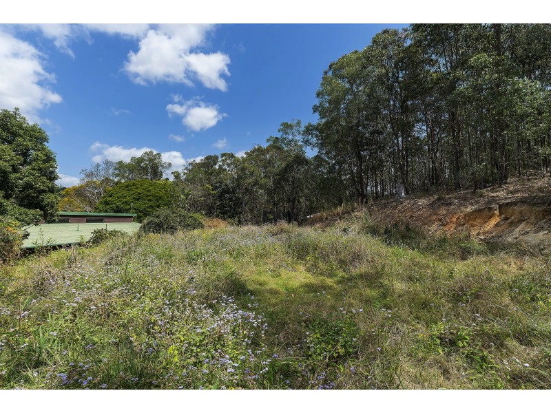 266 Kopps Rd, Oxenford QLD 4210