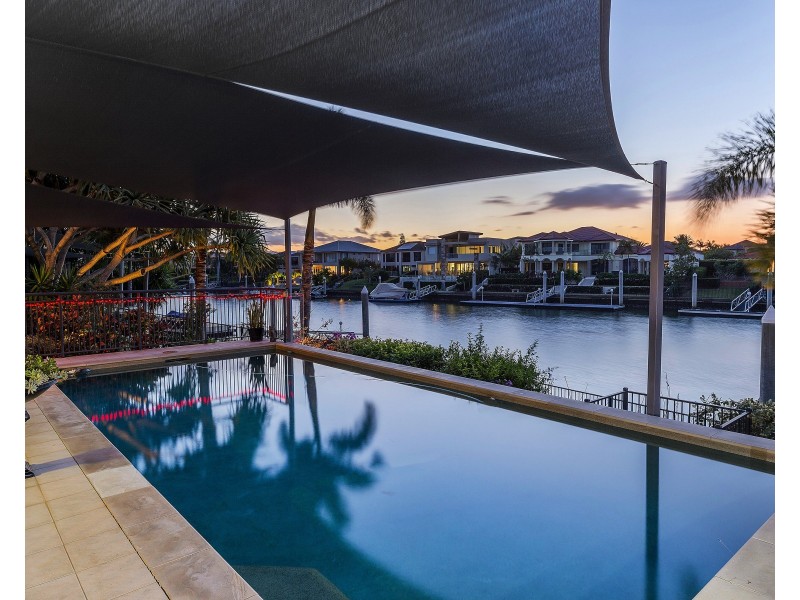 2159 Beaufort Way, Hope Island QLD 4212