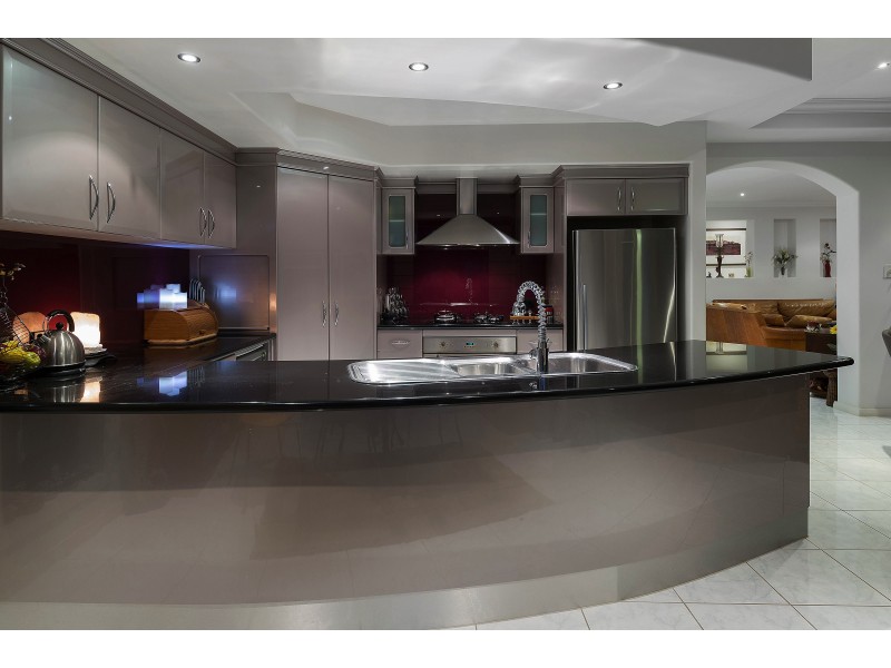 2159 Beaufort Way, Hope Island QLD 4212