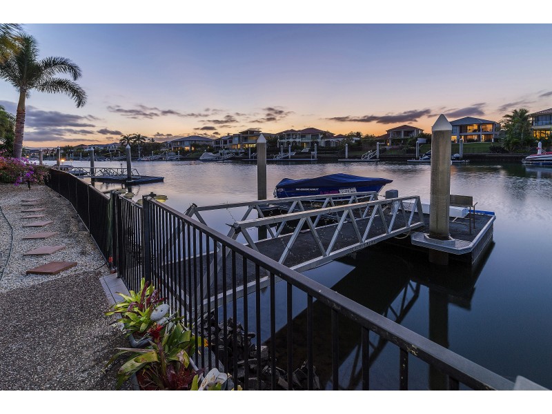 2159 Beaufort Way, Hope Island QLD 4212