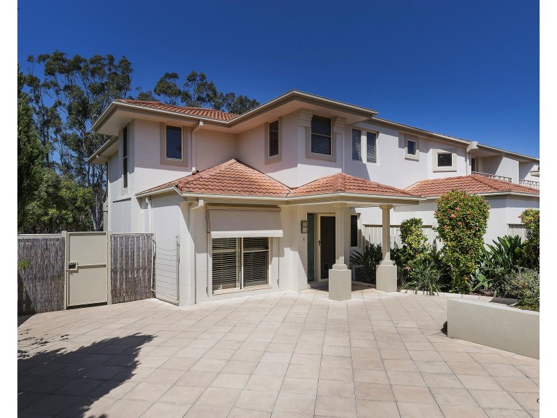 8139 Magnolia Drive West, Hope Island QLD 4212