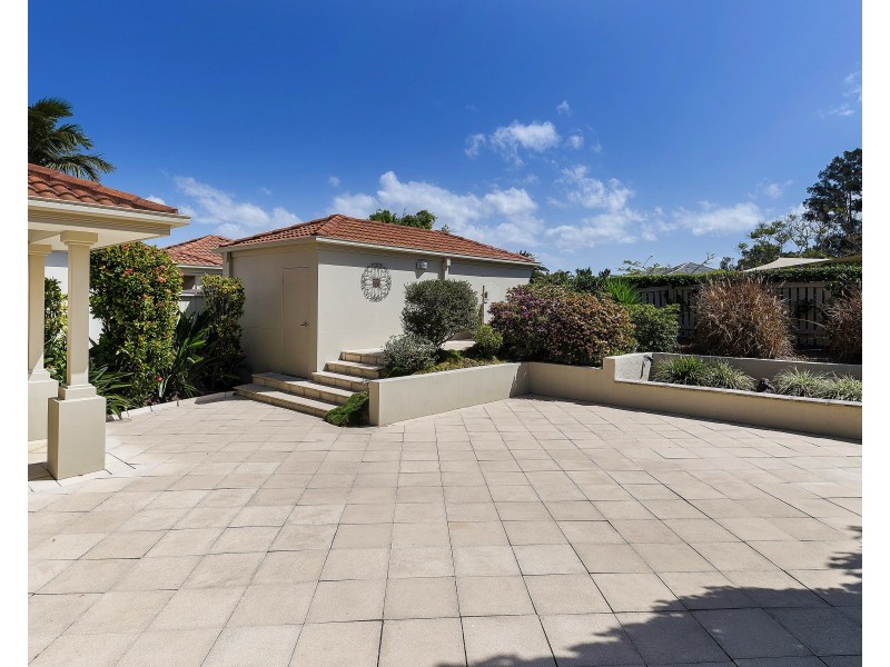 8139 Magnolia Drive West, Hope Island QLD 4212