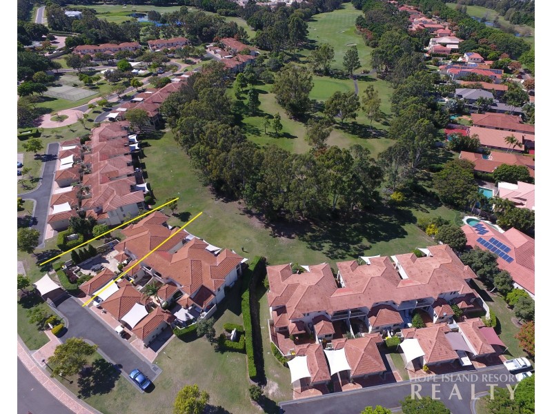 8139 Magnolia Drive West, Hope Island QLD 4212