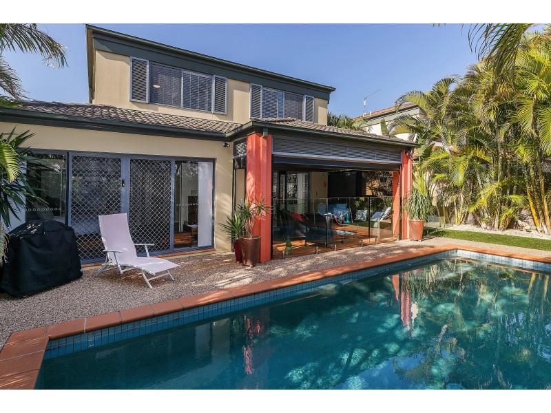 539 Oyster Cove Prom, Helensvale QLD 4212