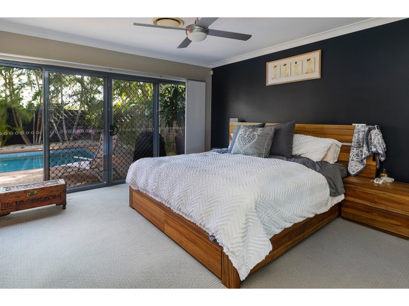 539 Oyster Cove Prom, Helensvale QLD 4212