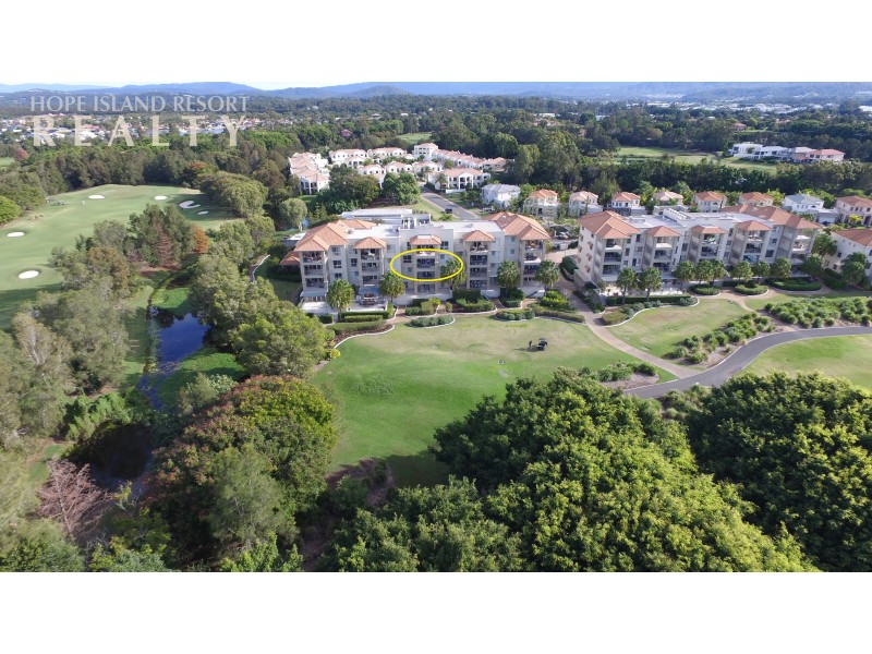8433 Magnolia Dr E, Hope Island QLD 4212