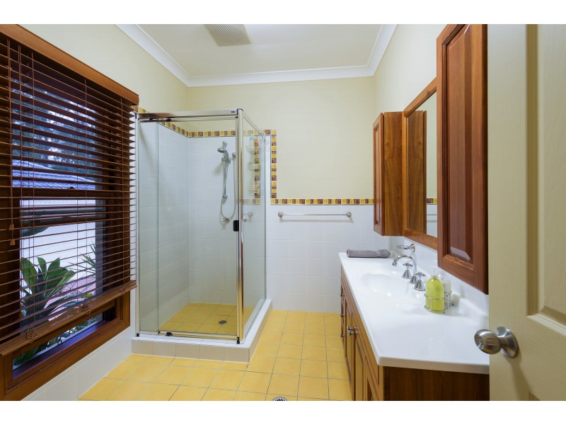 70-72 The Oval Drive, Mount Nathan QLD 4211